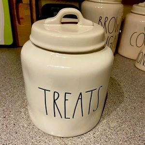 Rae Dunn Treats canister